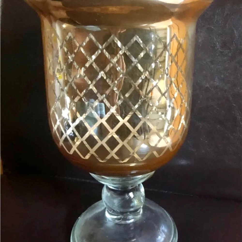 Vtg. Iridescent/Fluorescent Shimmer Diamonds Pedestal Glass Candle Holder